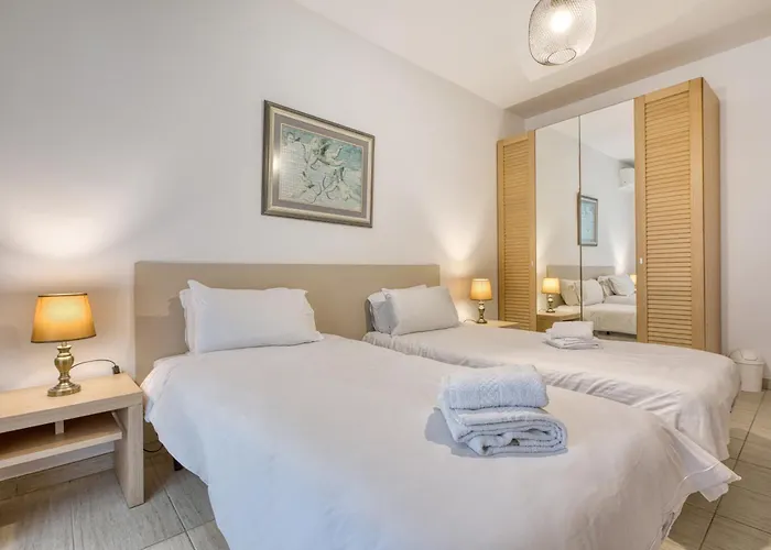 Lägenhet Brand New, Centrally Located In By Sf Homes